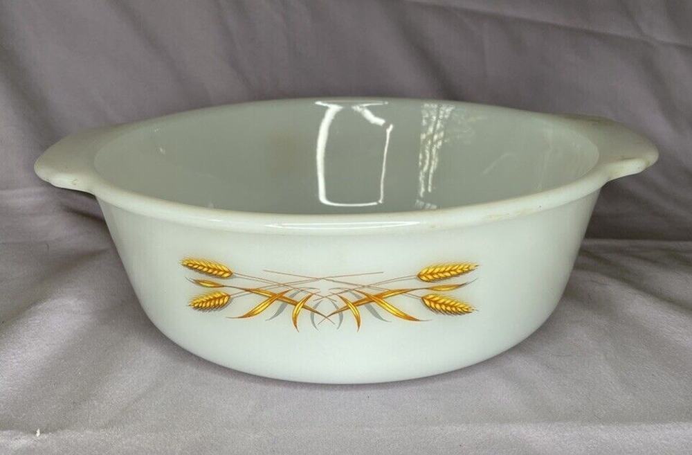 Vintage Sears Glasbake 2QT Round Casserole Dish/Bowl Wheat pattern J224 Rare